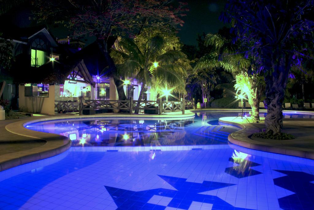 Buganvillas Hotel Suites Santa Cruz de La Sierra Exterior foto